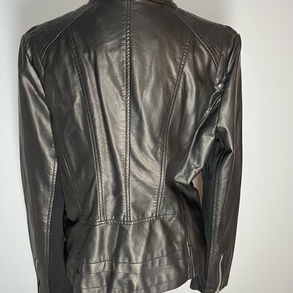 Large Black Rivet jacket - worn once - Picture 3 of 14